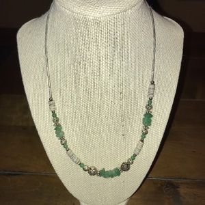 🎄🎄Green Stone/WhiteShell Silver Necklace🎄🎄